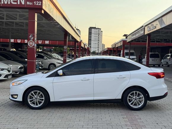 2016 FORD FOCUS EMSALSİZ TEMİZLİKTE 140.000 KM