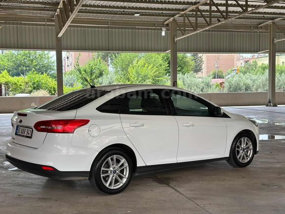 DÜŞÜK KM FORD FOCUS TRENDX