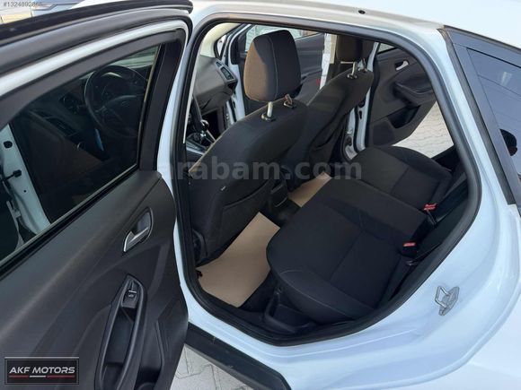 AKF MOTORS'DAN HATASIZ 169 BİN KM FOCUS 1.6 TDCİ