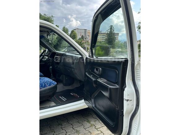 2000 MODEL MITSUBISHI L 200 FUL YAPILI TEMİZ