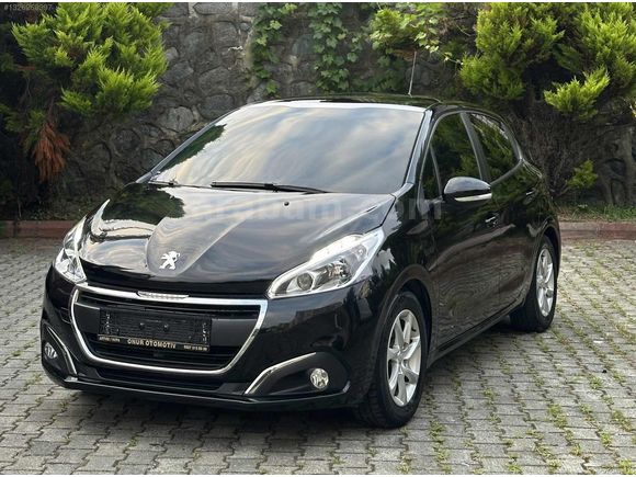 2017 MODEL PEUGEOT 208 25 BİN KM'DE Hatasız Boyasız Cam Tavanlı