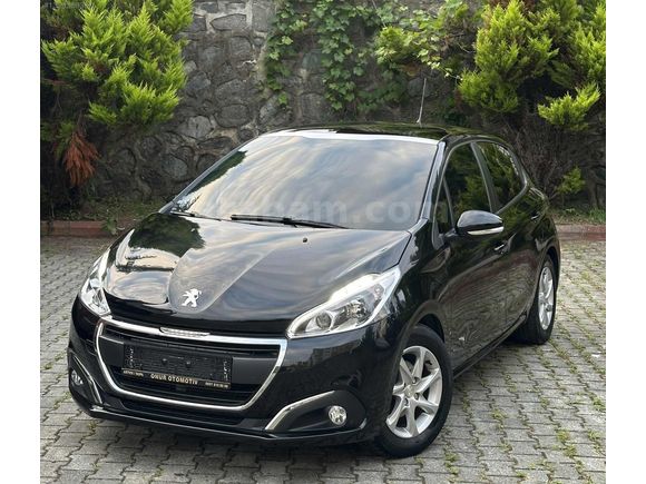 2017 MODEL PEUGEOT 208 25 BİN KM'DE Hatasız Boyasız Cam Tavanlı