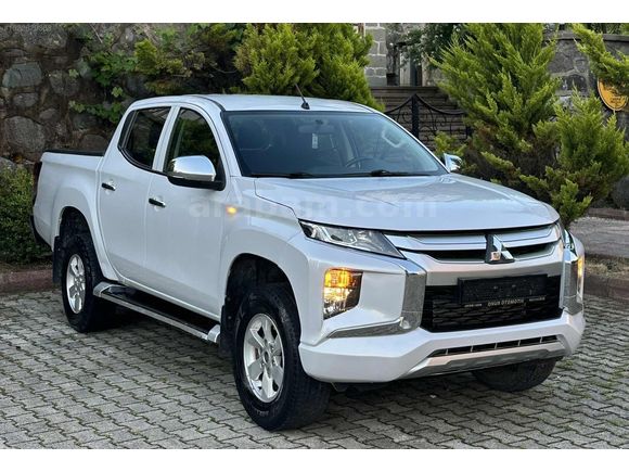 Hatasız Boyasız 90 BİN KM'De MITSUBISHI L200 Otomatik