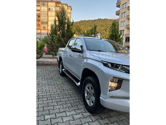 Hatasız Boyasız 90 BİN KM'De MITSUBISHI L200 Otomatik