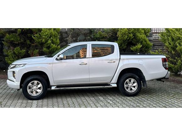 Hatasız Boyasız 90 BİN KM'De MITSUBISHI L200 Otomatik