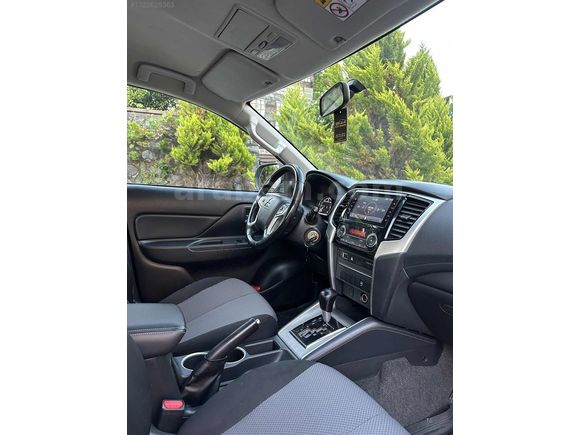 Hatasız Boyasız 90 BİN KM'De MITSUBISHI L200 Otomatik