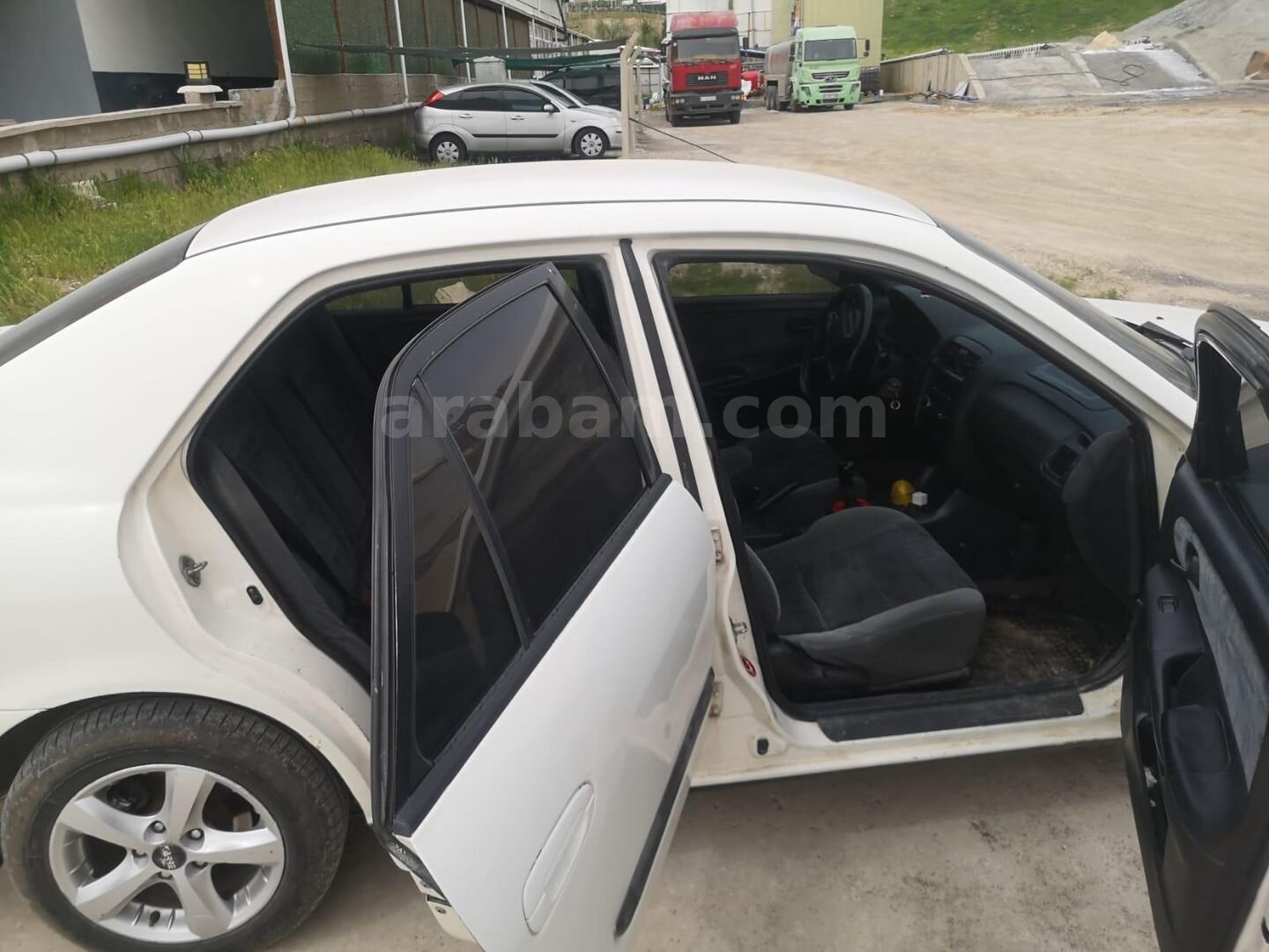 Sahibinden Mazda 626 2.0 Exclusive 1998 Model Kahramanmaraş 390.000 km Beyaz 6