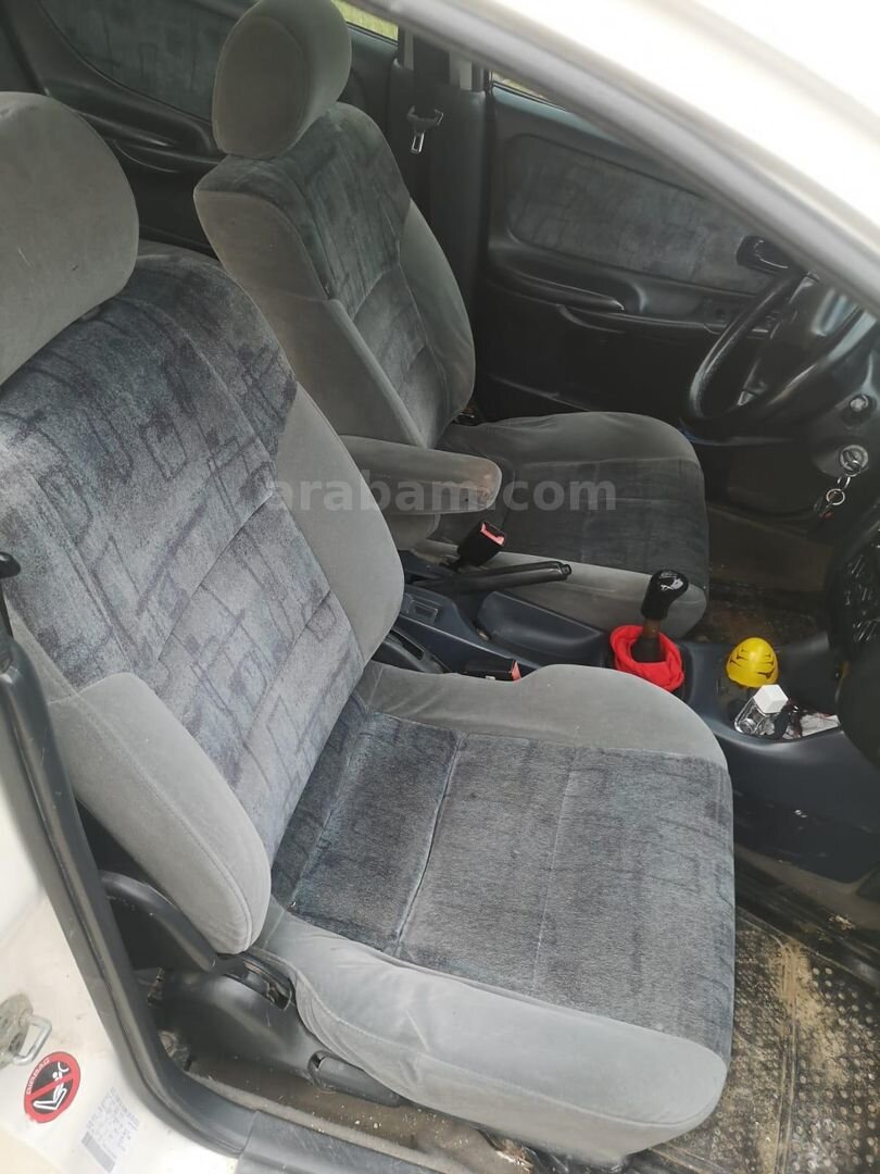 Sahibinden Mazda 626 2.0 Exclusive 1998 Model Kahramanmaraş 390.000 km Beyaz 5