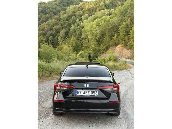 Sahibinden Honda Civic 1.5 i-VTEC Executive Plus 2024 Model 