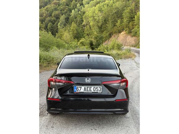 Sahibinden Honda Civic 1.5 i-VTEC Executive Plus 2024 Model 