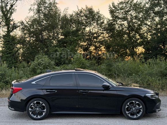 Sahibinden Honda Civic 1.5 i-VTEC Executive Plus 2024 Model 