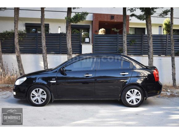 HYUNDAİ ACCENT ERA 1.5 CRDİ SELECT HATASIZ 110 HP