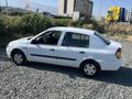  Renault Clio 1.4 RNA 2000 Model 256 binde orijinal satişa hazir Hatay