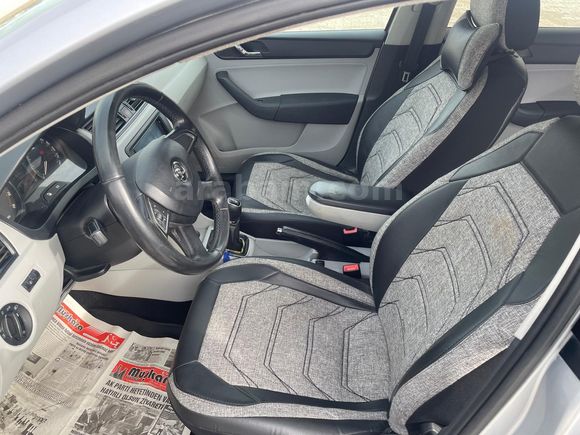 Sahibinden Skoda Rapid 1.2 TSI Ambition 2013 Model