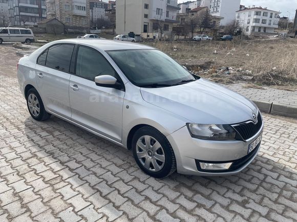 Sahibinden Skoda Rapid 1.2 TSI Ambition 2013 Model