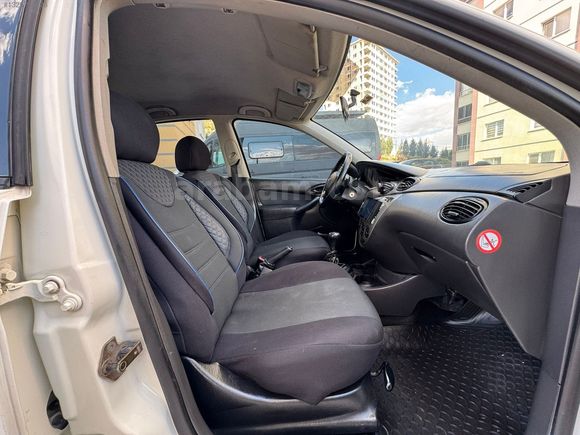 2004 FORD FOCUS 1.6 CONFORT 4 CAM OTOMATİK KLİMA ABS