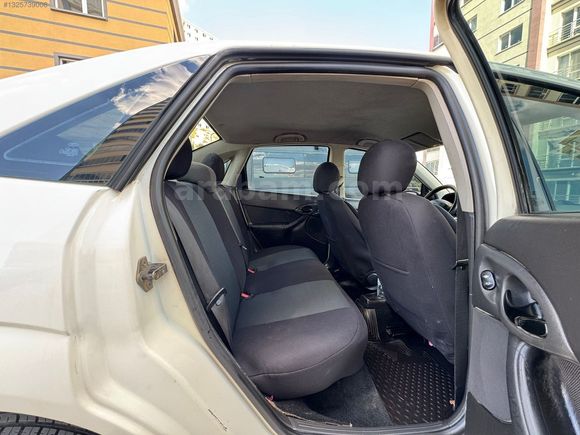 2004 FORD FOCUS 1.6 CONFORT 4 CAM OTOMATİK KLİMA ABS