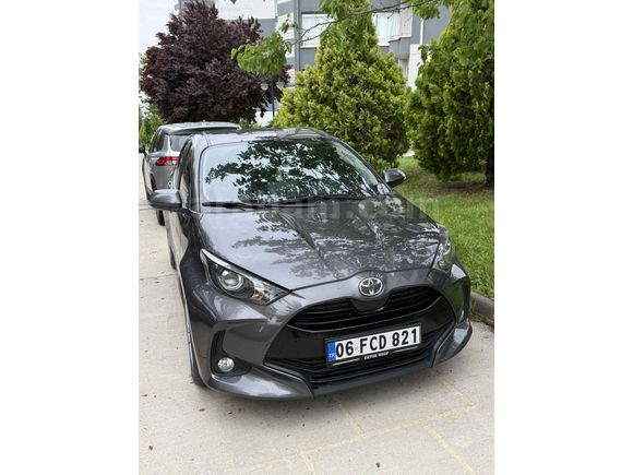 Sahibinden Toyota Yaris 1.5 Flame X-Pack Multidrive S 2023 Model 