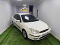 2004 FORD FOCUS
