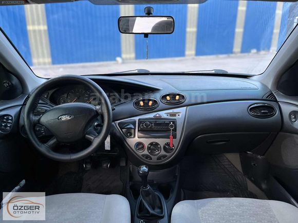 2005 FORD FOCUS COMFORT SEDAN