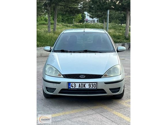 2005 FORD FOCUS COMFORT SEDAN