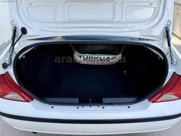 GARAJ ARACI 2004 MODEL FOCUS COMFORT 210 BİN KM 2 PARÇA BOYA