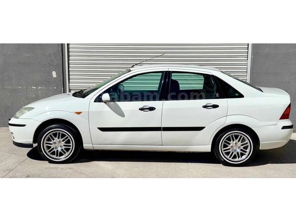 GARAJ ARACI 2004 MODEL FOCUS COMFORT 210 BİN KM 2 PARÇA BOYA