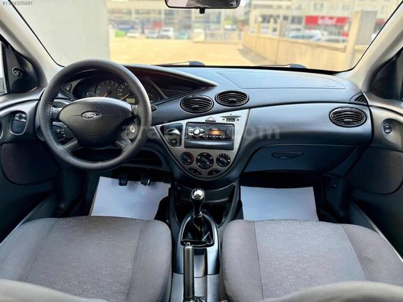 GARAJ ARACI 2004 MODEL FOCUS COMFORT 210 BİN KM 2 PARÇA BOYA