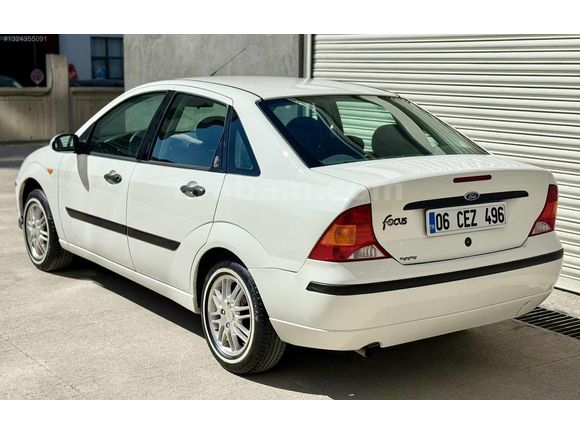 GARAJ ARACI 2004 MODEL FOCUS COMFORT 210 BİN KM 2 PARÇA BOYA