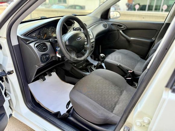 GARAJ ARACI 2004 MODEL FOCUS COMFORT 210 BİN KM 2 PARÇA BOYA