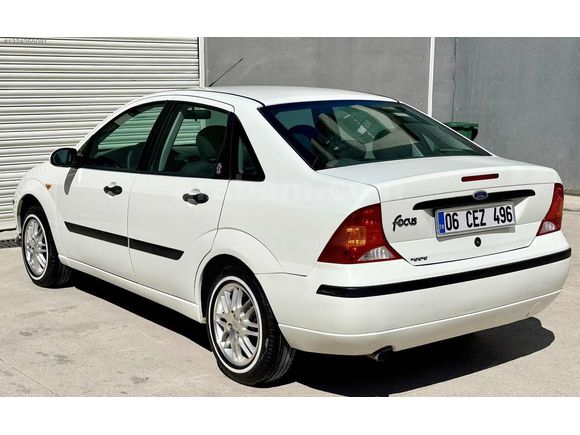 GARAJ ARACI 2004 MODEL FOCUS COMFORT 210 BİN KM 2 PARÇA BOYA
