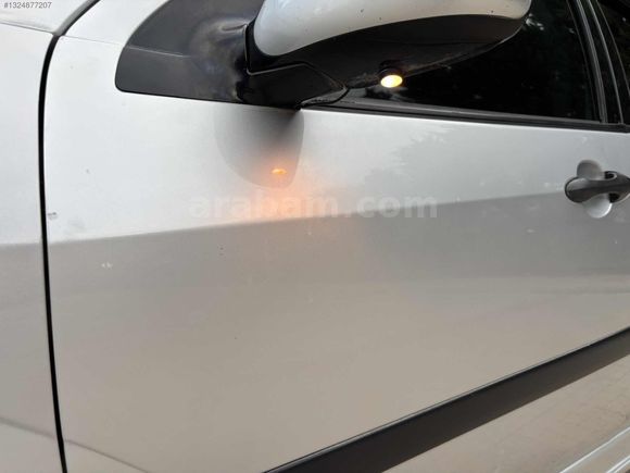 2005 MODEL FOCUS 1.6 4 CAM OTOMATİK DEĞİŞENSİZ