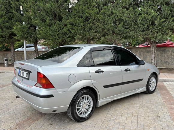 2005 MODEL FOCUS 1.6 4 CAM OTOMATİK DEĞİŞENSİZ