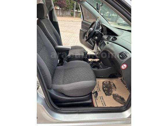 2005 MODEL FOCUS 1.6 4 CAM OTOMATİK DEĞİŞENSİZ