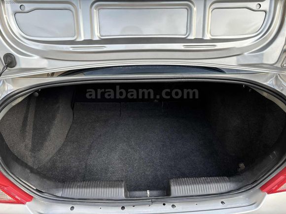 2004 MODEL DÜŞÜK KM DEĞİŞENSİZ 4 CAM OTOMATİK