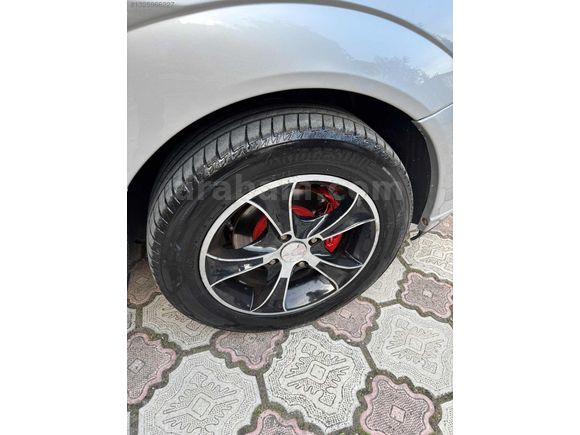 2004 MODEL DÜŞÜK KM DEĞİŞENSİZ 4 CAM OTOMATİK