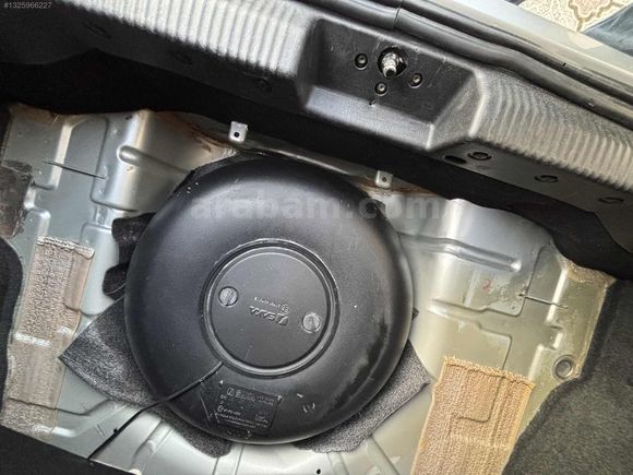 2004 MODEL DÜŞÜK KM DEĞİŞENSİZ 4 CAM OTOMATİK