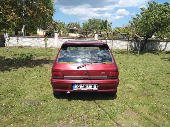 Sahibinden Renault Clio 1.4 RT 1996 Model TEMiZ ACİL SATILIK