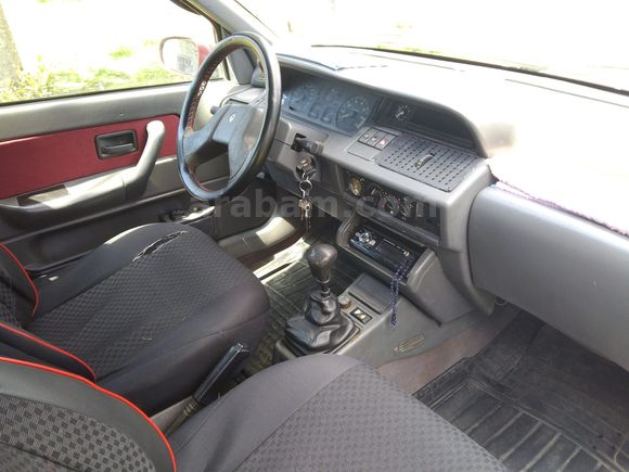 Sahibinden Renault Clio 1.4 RT 1996 Model TEMiZ ACİL SATILIK