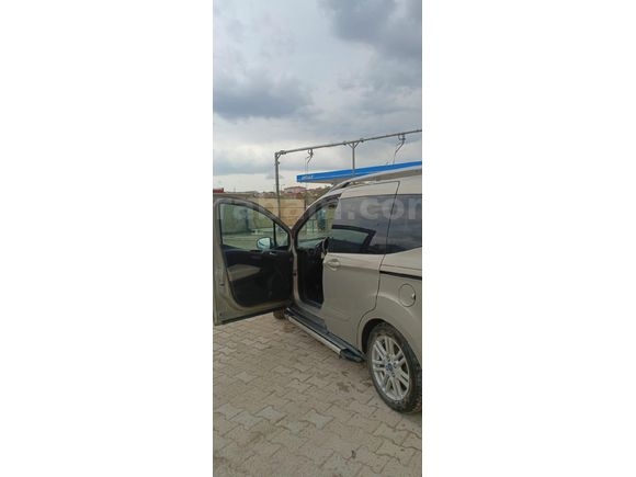 Sahibinden Ford Tourneo Courier 1.6 TDCi Titanium Plus 2017 Model