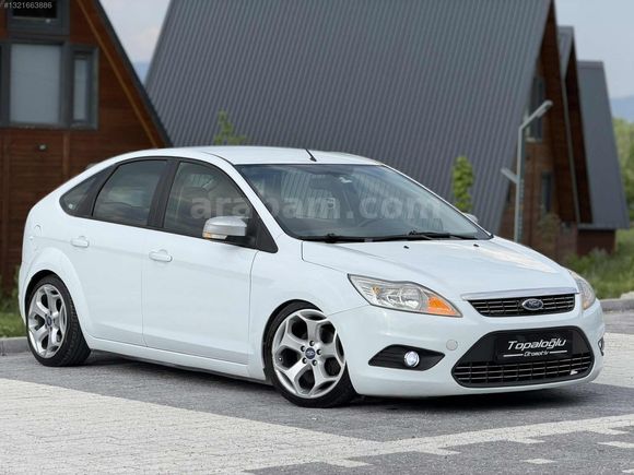2011 MODEL FORD FOCUS