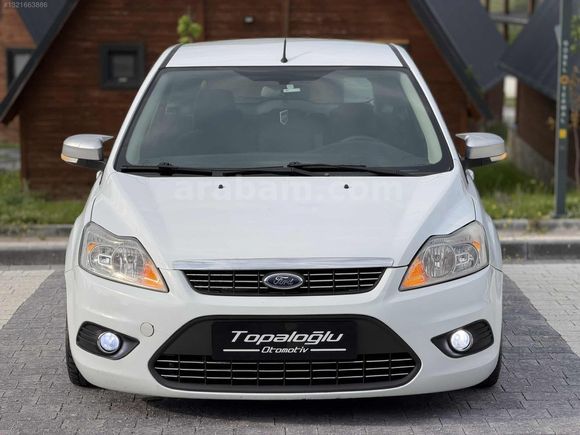 2011 MODEL FORD FOCUS