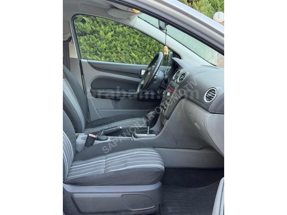 FORD FOCUS 1.6 BENZİN OTOMATİK