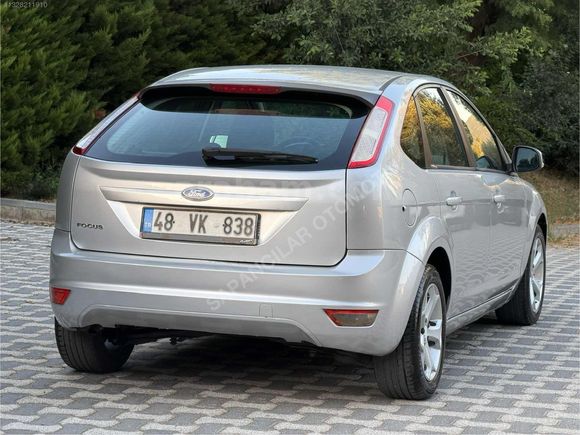 FORD FOCUS 1.6 BENZİN OTOMATİK