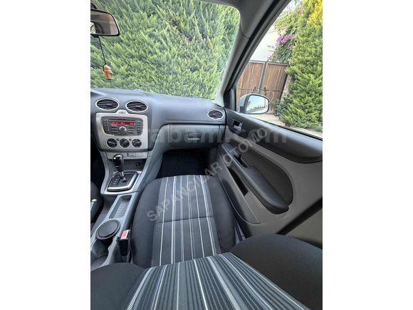 FORD FOCUS 1.6 BENZİN OTOMATİK
