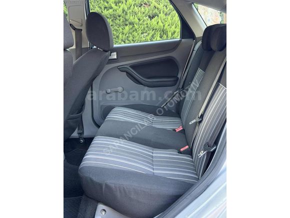 FORD FOCUS 1.6 BENZİN OTOMATİK