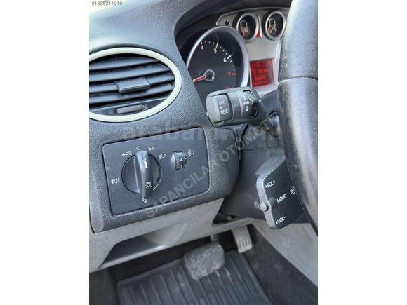 FORD FOCUS 1.6 BENZİN OTOMATİK