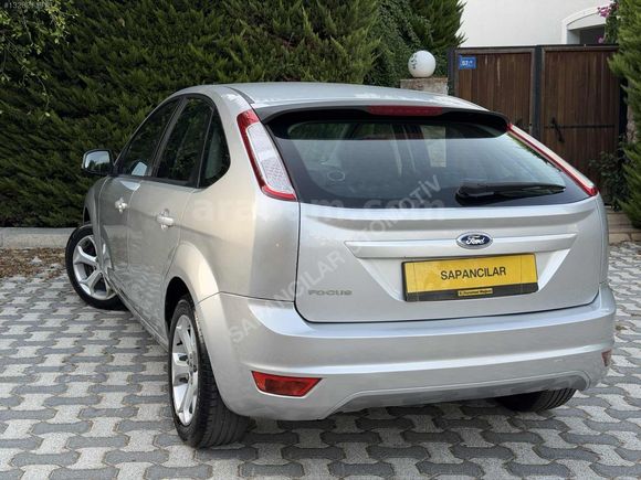 FORD FOCUS 1.6 BENZİN OTOMATİK