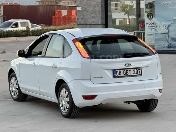 HATCHBACK-OTOMATİK 2011 MODEL FOCUS 1.6 SADECE "79.000" BİNDE