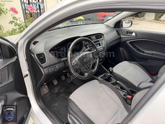 2015 MODEL HYUNDAİ İ20 1.4CRDİ STYLE 181 BİN KM